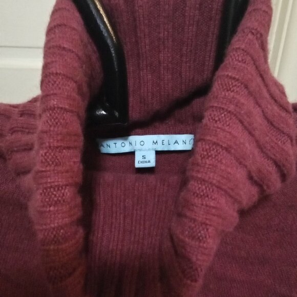 Antonio Melani Sz S burgundy Cashmere Turtleneck with 'Cape' - Picture 4 of 5